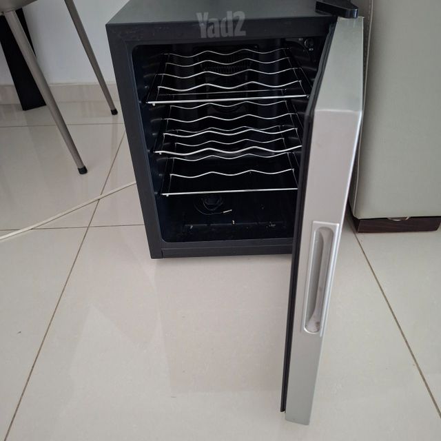 קרר יינות