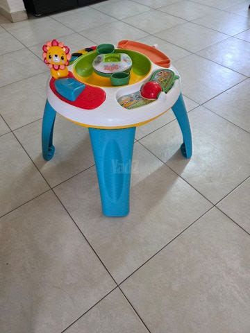 שולחן פעילות