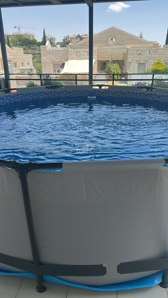 בריכה עגולה