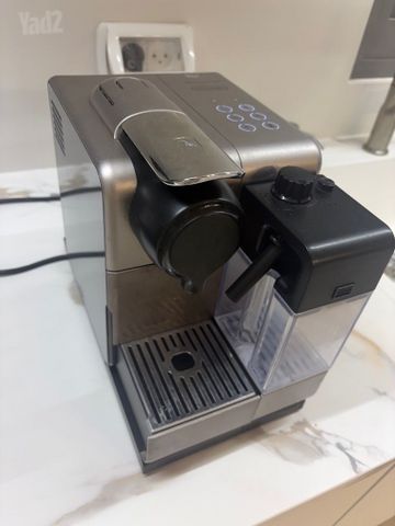 מכונת קפה Delonghi Nespresso