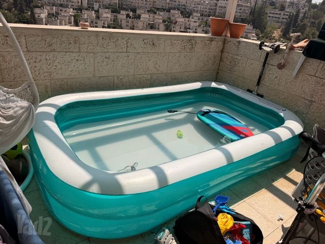 בריכה