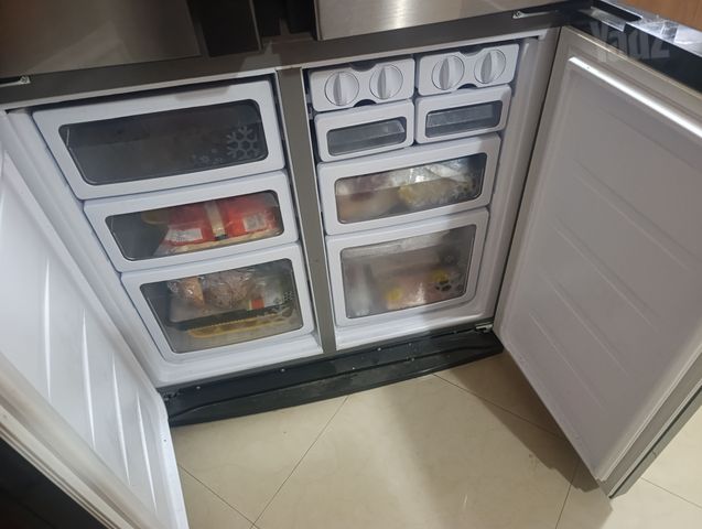 מקרר שארפ