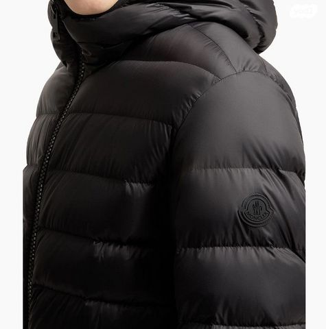 מעיל מונקלר Moncler