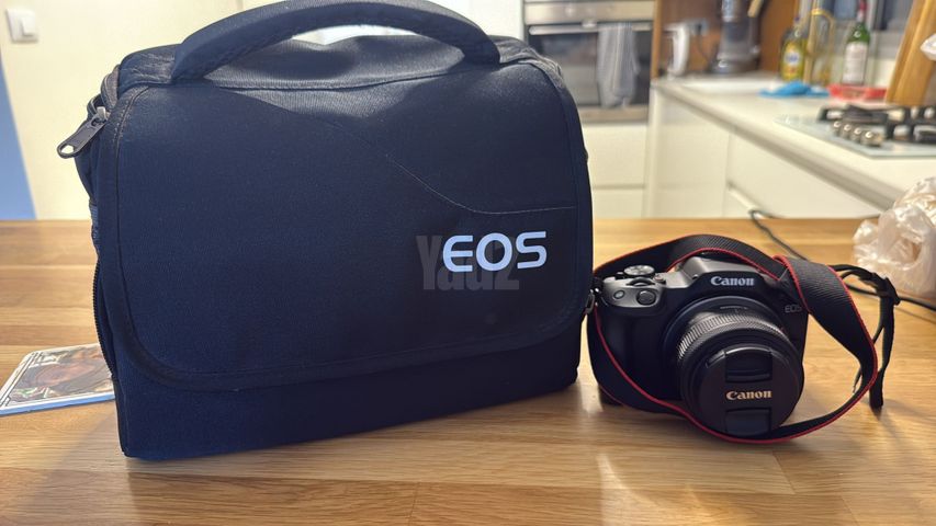 Canon EOS R50