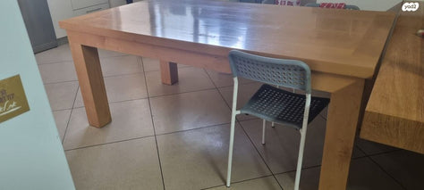 שולחן אוכל מעץ מלא