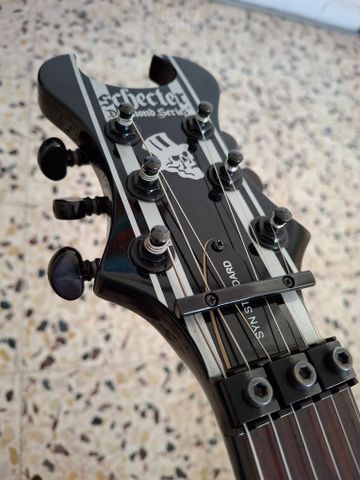 גיטרה Schecter synyste