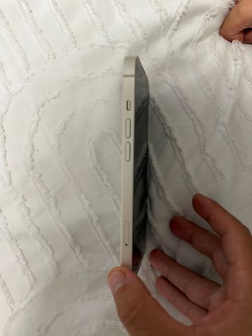 למכירה אייפון