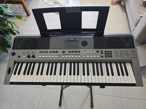 אורגנית Yamaha PSR-E443
