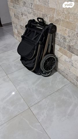 עגלה תינוק