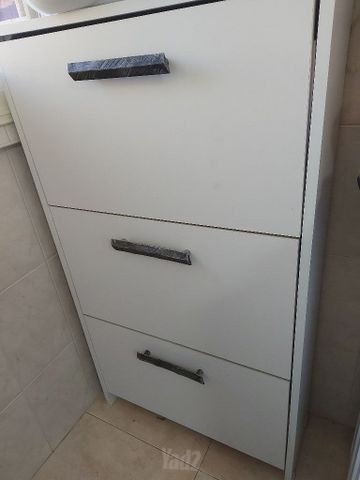 ארונית לנעליים