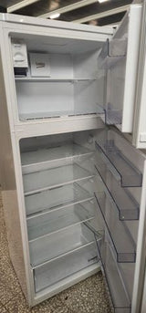מקרר בקו