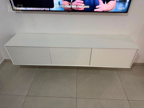 מזנון צף