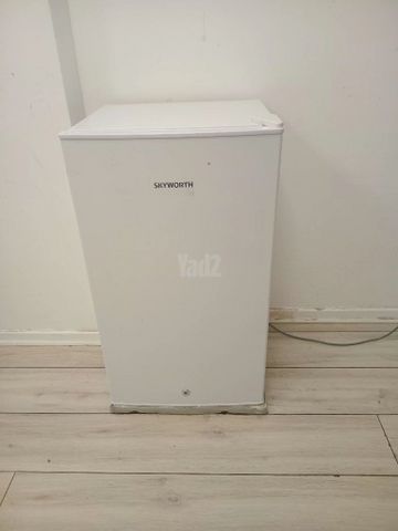 מקרר משרדי מצב מצויין