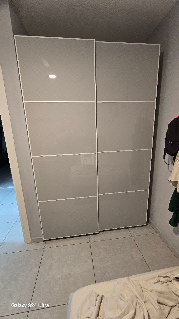 ארון בגדים