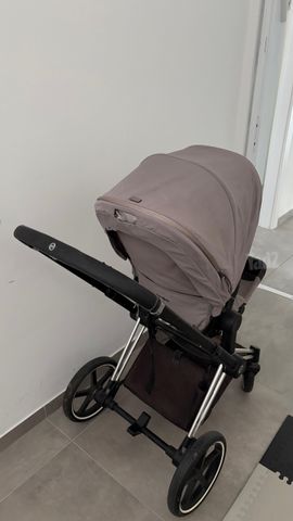 עגלת תינוק