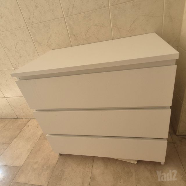 שידת מגירות