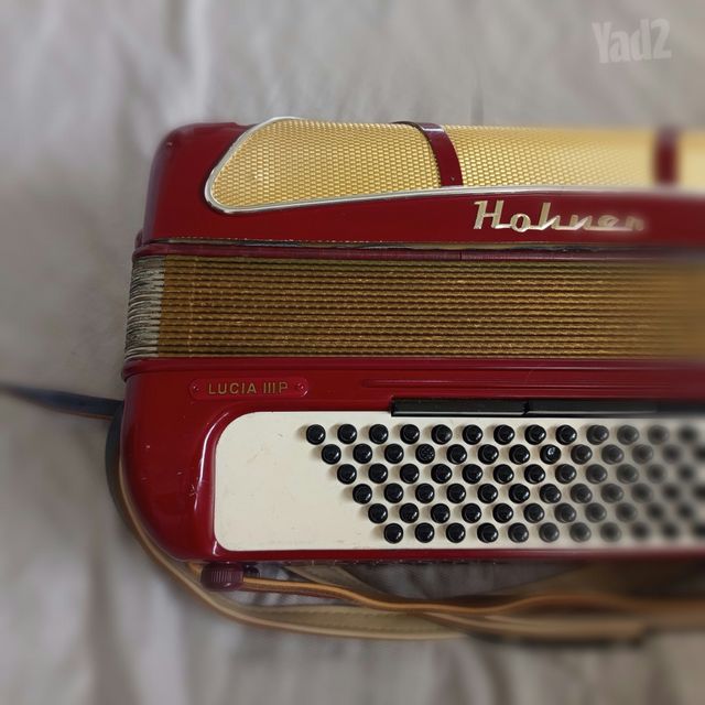 אקורדיון Hohner Lucia III P