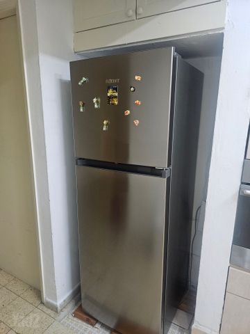 מקרר למכירה