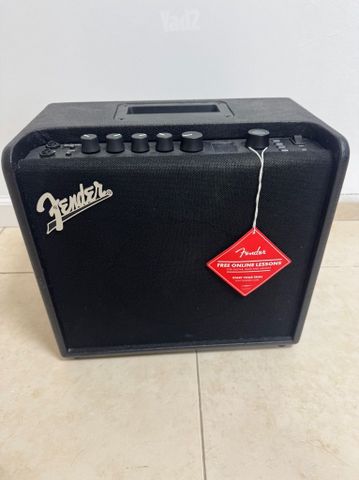 מגבר Fender Mustang LT25