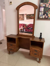 ‏שידת Vintage מעץ מלא