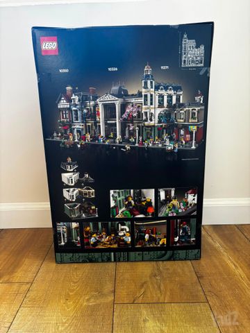 LEGO Icons Shopping Street