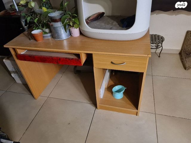 שולחן מחשב