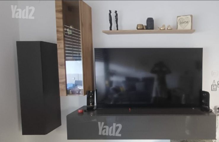 מזנון למכירה