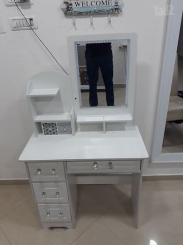 שידת איפור