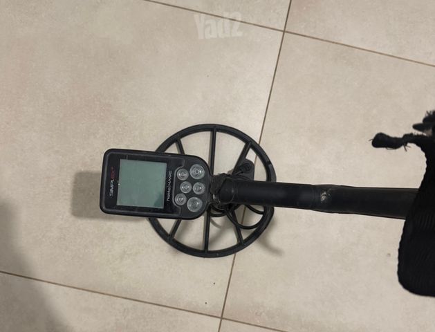 גלאי מתכות
