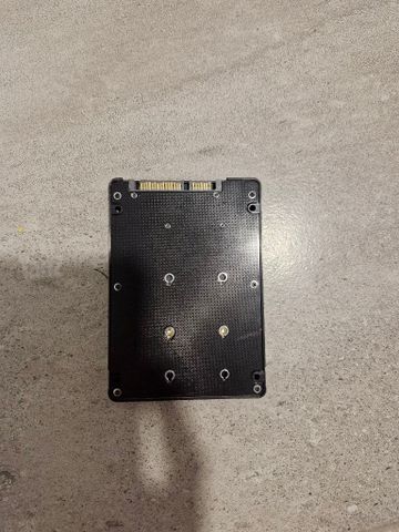 כוננן ssd 256 sata