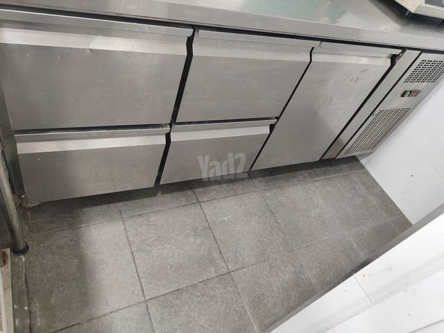 מקרר דלפק