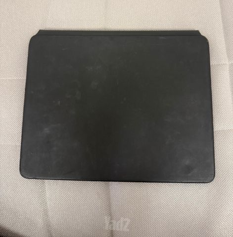 Magic Keyboard לאייפד פרו 12.9