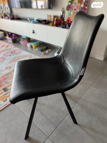 שולחן אוכל עץ מלא עם 6 כסאות