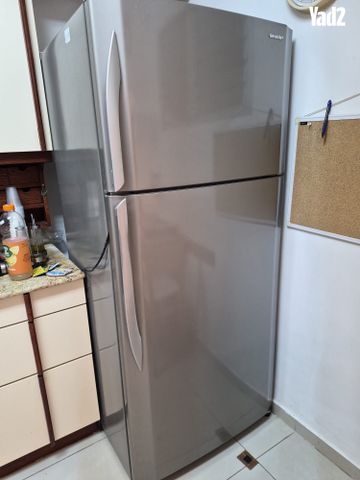 מקרר שארפ