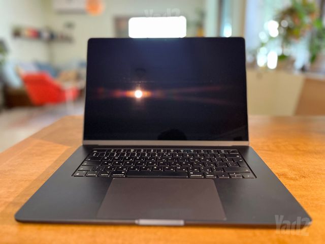 MacBook Air M3 | 15” | 16GB