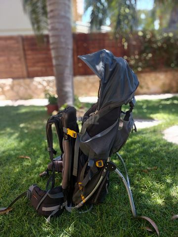 מנשא תינוק Deuter