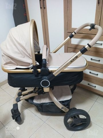 עגלת תינוק