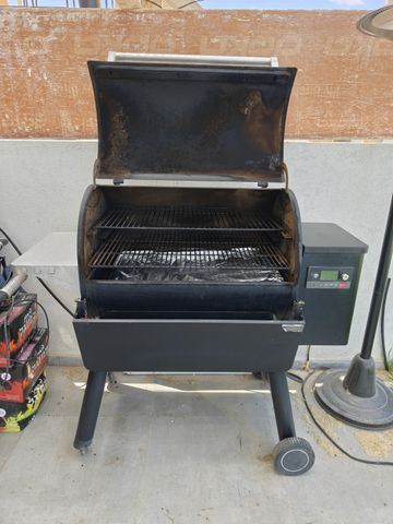 מעשנה Traeger Ironwood 885