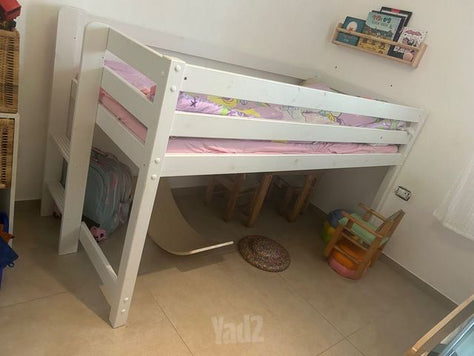 מיטת נוער