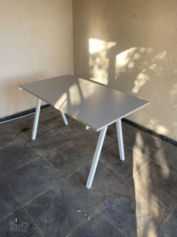 שולחן עבודה