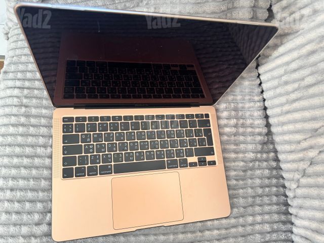 MacBook