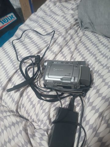 מצלמת Canon MV830i MiniDV