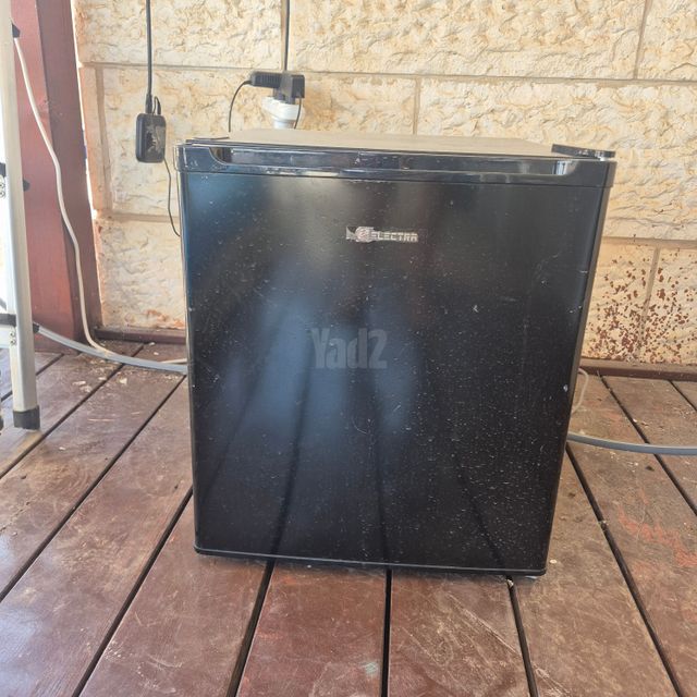 מקרר קטן