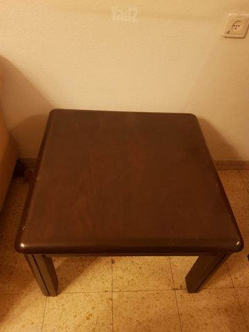 שולחן