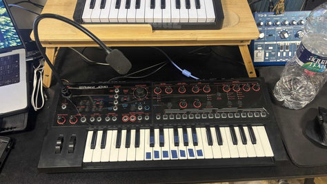 Roland JD - XI