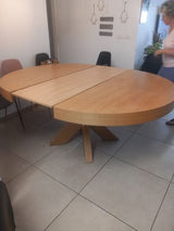 שולחן אוכל