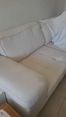 ספה לבנה