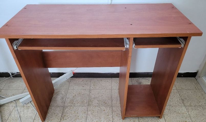 שולחן מחשב