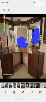 שולחן איפור