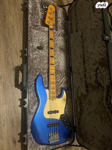 Fender Ultra Jazz bass